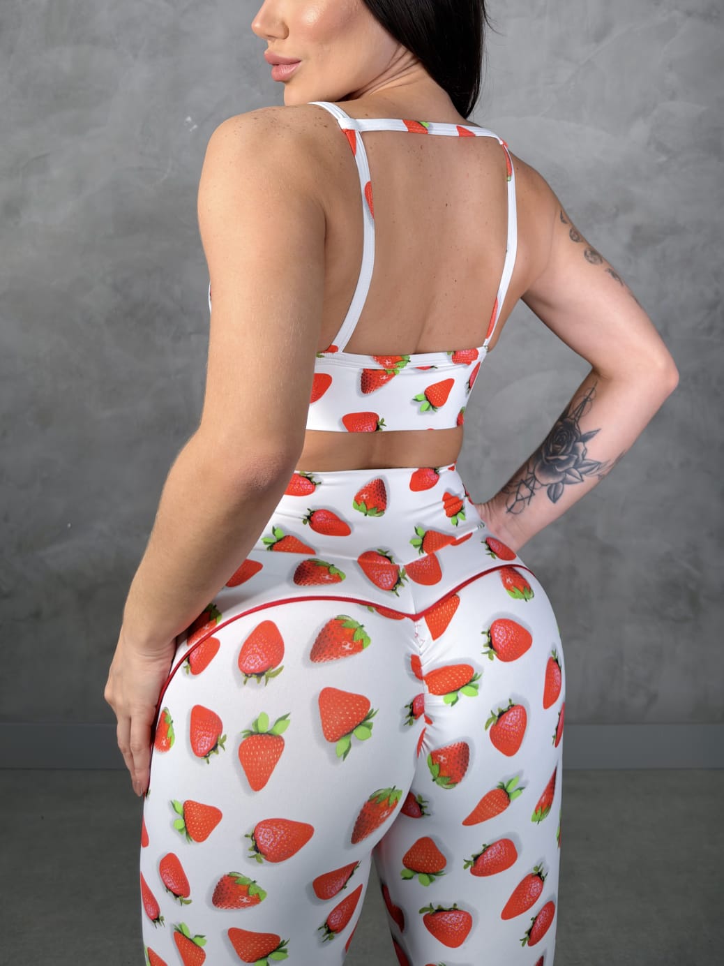 Set strawberry